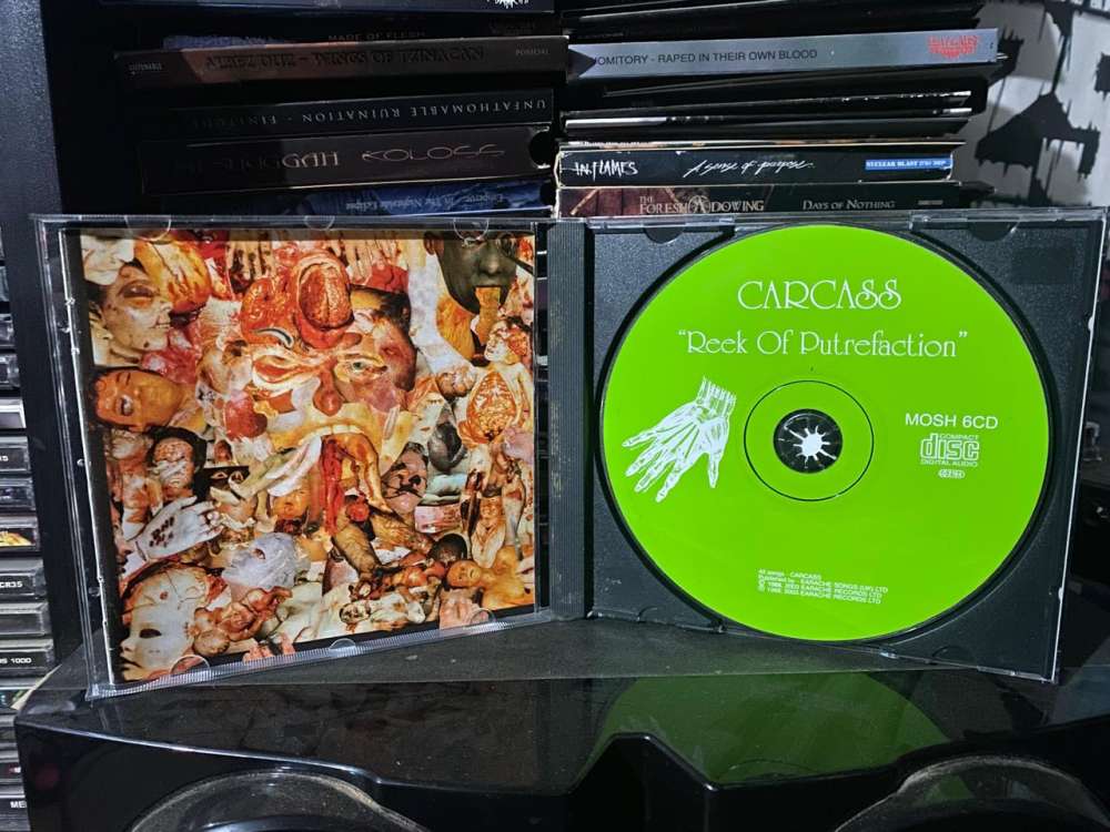 Carcass - Reek Of Putrefaction - 1988